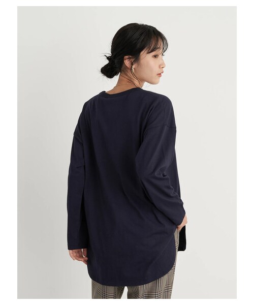 earth music&ecology(アースミュージックアンドエコロジー)の「VALLIANT Tシャツ(トップス・オフホワイト/チャコールグレー/ネイビー・F)」の12枚目の写真