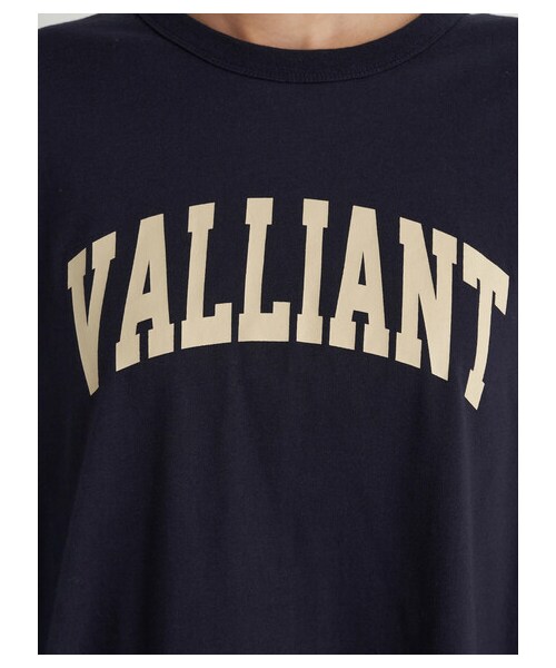 earth music&ecology(アースミュージックアンドエコロジー)の「VALLIANT Tシャツ(トップス・オフホワイト/チャコールグレー/ネイビー・F)」の15枚目の写真