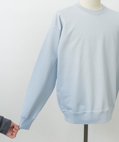 AURALEE(オーラリー)の「AURALEE GRADATION DYED SWEAT PULLOVER(その他・メンズ・KHAKI/LIGHT BLUE・3/4/5)」の4枚目の写真