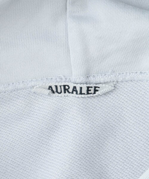 AURALEE(オーラリー)の「AURALEE GRADATION DYED SWEAT PARKA(その他・メンズ・LIGHT BLUE/KHAKI・3/4/5)」の14枚目の写真