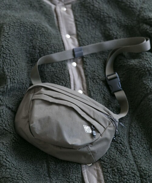 DANTON（ダントン）の「DANTON WAIST BAG SMALL（その他・メンズ・BLACK/C.GREY/OLIVE・one）」の3枚目の写真