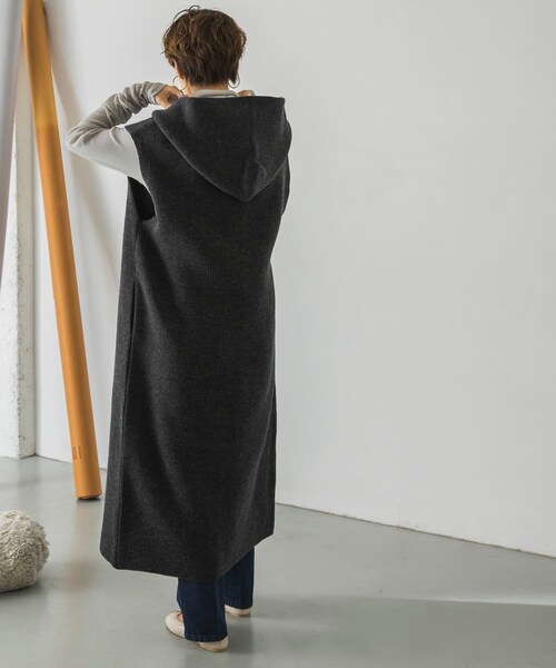 ADAWAS(アダワズ)の「ADAWAS LIGHT INLAY HOODED VEST(その他・レディース・TRUFFLE/CHARCOAL・FREE)」の8枚目の写真