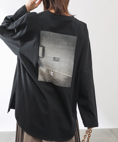 COLONY 2139(コロニートゥーワンスリーナイン)の「LIFEコラボプリント長袖Tシャツ/ロンT(Tシャツ/カットソー・レディース・ホワイト/ブラック/ブラックその他1/ホワイトその他2・F)」の3枚目の写真