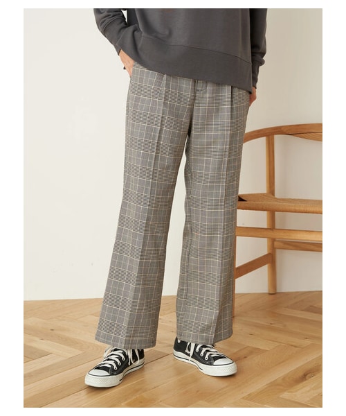 earth music&ecology(アースミュージックアンドエコロジー)の「チェックセミフレアパンツ(パンツ・チェックブルー/チェック・S/M)」の1枚目の写真