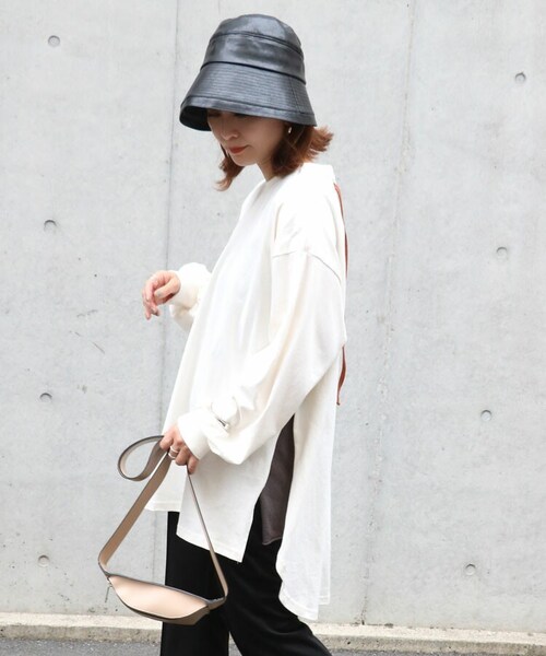 Sheson(シーズン)の「エコレザーバケットハットエコレザーバケットハット(ハット・レディース・ブラウン/ブラック・FREE)」の2枚目の写真