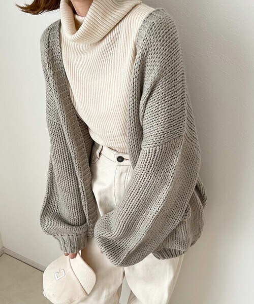 chocomee（チョコミー）の「ローゲージニットカーディガン（カーディガン/ボレロ・レディース・ホワイト/グレー/ブラウン・FREE）」の2枚目の写真