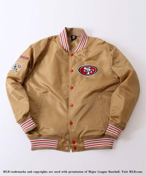 JOURNAL STANDARD relume(ジャーナルスタンダード レリューム)の「別注 スタジアムジャケット NFL(ジャケット/アウター・ゴールド/(090)/M/L/残り3点/取り寄せ)」の1枚目の写真