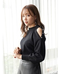 earth music&ecology（アースミュージックアンドエコロジー）の「追加予約【WEB限定】ショルダーボタンニットプルオーバー（トップス）」