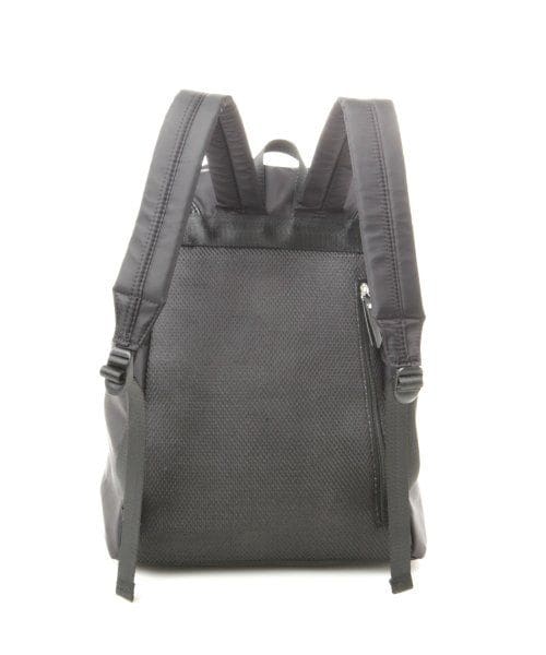 JEANASIS（ジーナシス）の「ナイロンリュック（バッグ・レディース・ブラック/グレー系その他/レッド系その他・ナシ）」の5枚目の写真