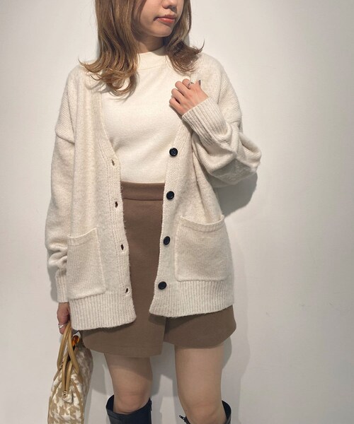 OLIVE des OLIVE（オリーブデオリーブ）の「起毛モヘアタッチVネックカーディガン（カーディガン/ボレロ・レディース・オフホワイト/ピンク/サックスブルー/グリーン/モスグリーン・FREE）」の2枚目の写真