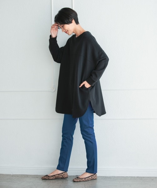 LEPSIM(レプシィム)の「ワイド切り替えチュニックプルオーバー(トップス・オフホワイト/ブラック/グリーン/パープル・FREE SIZE)」の7枚目の写真