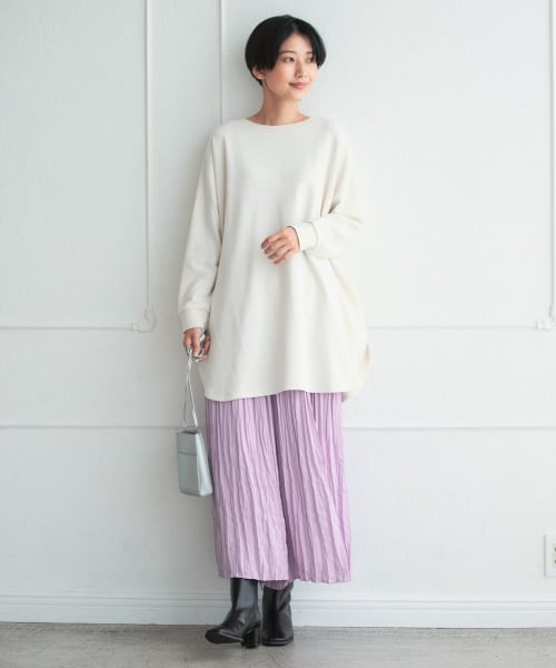 LEPSIM(レプシィム)の「ワイド切り替えチュニックプルオーバー(トップス・オフホワイト/ブラック/グリーン/パープル・FREE SIZE)」の6枚目の写真