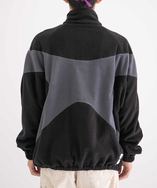 FACETASM（ファセッタズム）の「FACETASM PATCHWORK FLEECE PULLOVER（その他・メンズ・BLACK・4）」の7枚目の写真