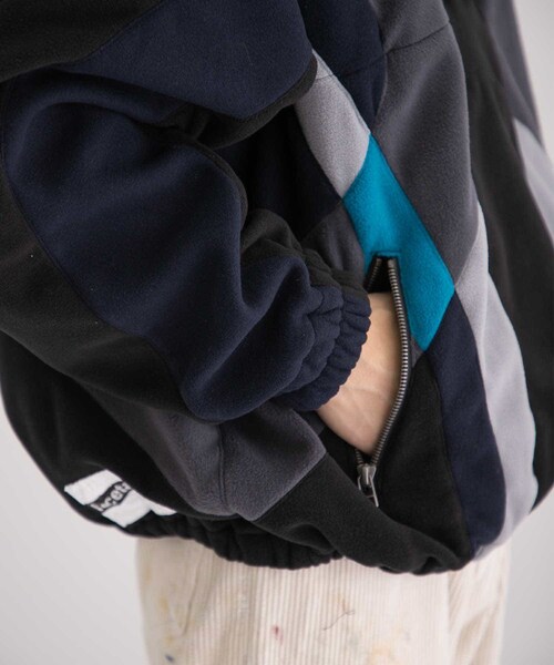FACETASM（ファセッタズム）の「FACETASM PATCHWORK FLEECE PULLOVER（その他・メンズ・BLACK・4）」の12枚目の写真