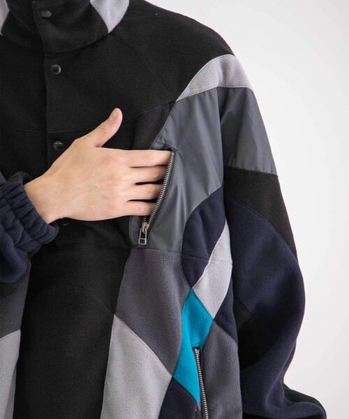 FACETASM（ファセッタズム）の「FACETASM PATCHWORK FLEECE PULLOVER（その他・メンズ・BLACK・4）」の11枚目の写真