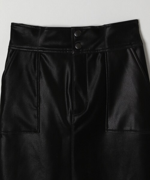 JEANASIS(ジーナシス)の「スムースヴィーガンレザーハイウエストミニスカート(スカート・ブラック()/グレージュ()/カーキ()・S/M)」の9枚目の写真
