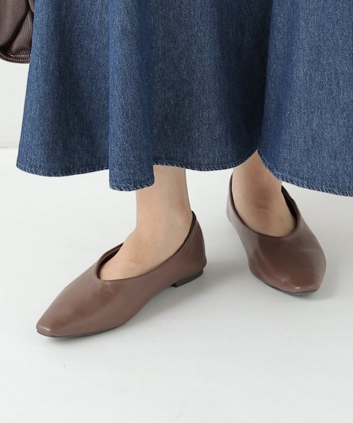 RAY CASSIN（レイカズン）の「スクエアトゥフラットシューズ（シューズ・レディース・黒/ブルー/グレージュ/クロ系・S/M/L）」の12枚目の写真