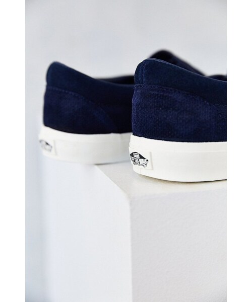 VANS（バンズ）の「Vans California Classic Knit Suede Slip-On Sneaker（その他シューズ・メンズ・NEUTRAL/NAVY・12/7/8/8.5/9/9.5/10/10.5/11/11.5/13）」の2枚目の写真