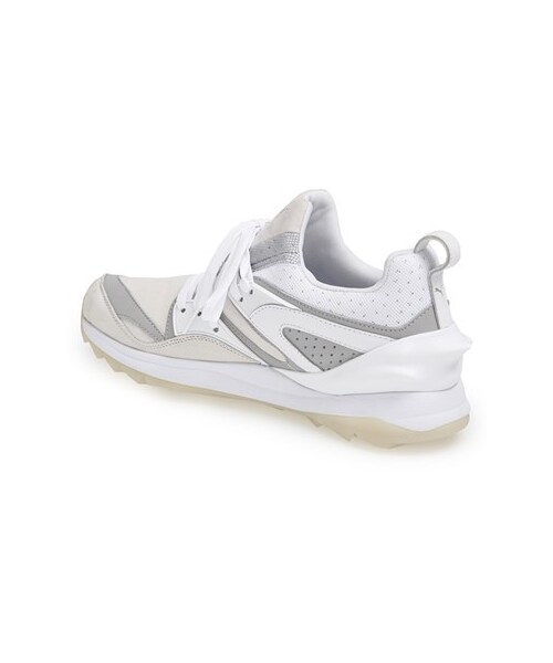 PUMA(プーマ)の「PUMA 'Blaze Swift Tech' Sneaker (Men)(スニーカー・メンズ・White/Black・12 M/10 M/13 M/10.5 M/8.5 M/11.5 M/7 M/8 M/9 M/11 M/9.5 M/7.5 M)」の4枚目の写真