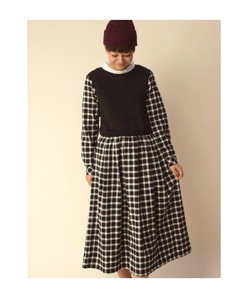 w closet(ダブルクローゼット)の「チェック柄切替ロングワンピース(ワンピース/ドレス・レディース・オフホワイト×ブラック/レッド/グリーン・FREE)」の1枚目の写真