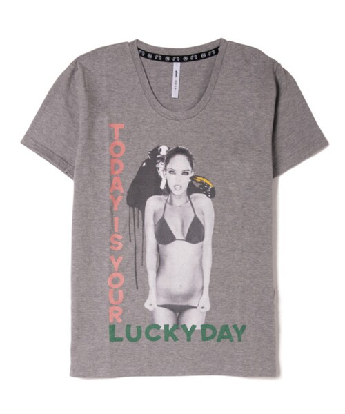 glamb(グラム)の「Lucky T(トップス・メンズ・White/Black/Moku gray/Khaki・Size1/Size2/Size3/Size4)」の3枚目の写真