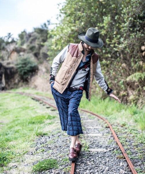 glamb（グラム）の「Kane down vest（ジャケット/アウター・メンズ・Black/Navy/Brown・Size1/Size2/Size3/Size4）」の8枚目の写真