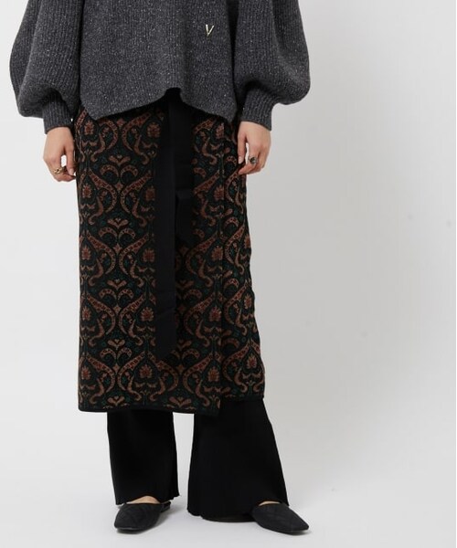 ADAM ET ROPE'(アダムエロペ)の「VENIT ARABESQUE SK(スカート・レディース・ブラック・38)」の1枚目の写真