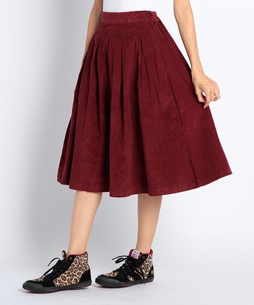 DOUBLE NAME（ダブルネーム）の「タックギャザー膝丈ＳＫＴ（スカート・レディース・ネイビー/グリーン/レッド/キナリ・FREE）」の3枚目の写真