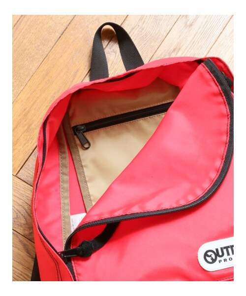 HOLIDAY(ホリデイ)の「《予約商品》holiday×OUTDOOR BACKPACK(バッグ・レディース・BEIGE/RED/NAVY・ONE SIZE)」の6枚目の写真