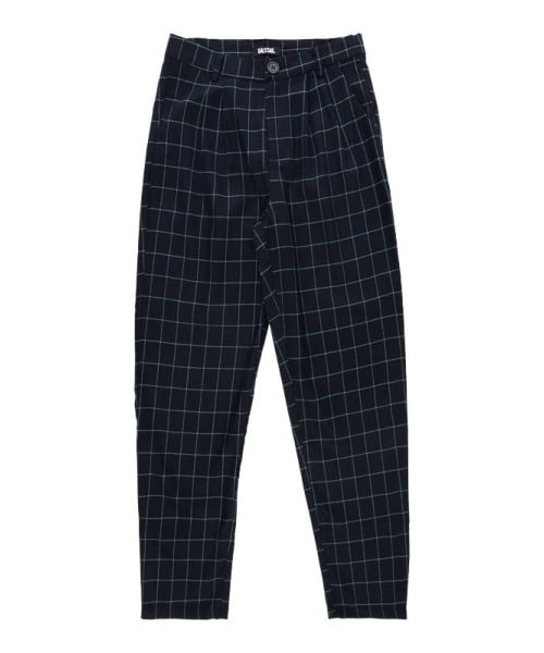 Re:EDIT(リエディ)の「鈴木えみ着用 Sweet掲載 ベーシックテーパードタックパンツ(パンツ・レディース・ブラック/キャメル/バーガンディ/オレンジレッド/ブルーグリーン/ネイビー/チェックレッド/チェックグリーン/チェックネイビー/ストライプブラック/ストライプグレー/ストライプネイビー/ストライプレッド/ストライプグリーン/グレンチェック/格子ブラック/格子ネイビー・S/M/L)」の20枚目の写真