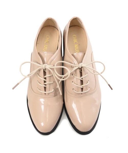 Re:EDIT（リエディ）の「鈴木えみ着用 Sweet掲載 CHICMUSEエナメルローヒールレースアップパンプス（シューズ・レディース・ブラック/ホワイト/ベージュ/レッド/グリーン/ネイビー・S/M/L/LL）」の5枚目の写真