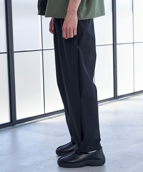 Uiscel（ユイセル）の「Uiscel 撥水2WAYオーバーパンツ（その他・メンズ・BLACK/KHAKI・one）」の19枚目の写真
