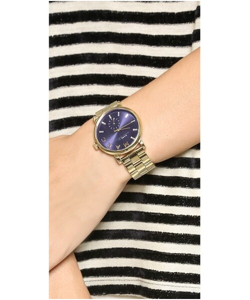 Marc by Marc Jacobs(マークバイマークジェイコブス)の「Marc by Marc Jacobs Baker Watch(アナログ腕時計・レディース・Gold/Mineral Blue・One Size)」の3枚目の写真