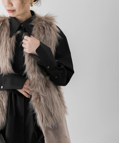 ADAWAS(アダワズ)の「ADAWAS ECO FUR GILET(その他・レディース・SAND/BROWN・FREE)」の3枚目の写真