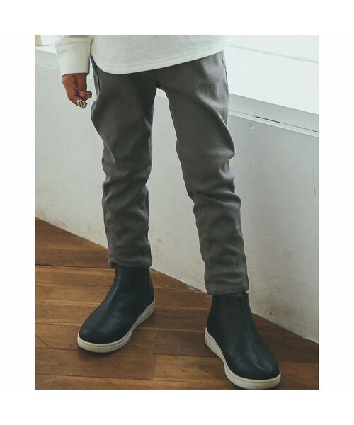 BeBe(ベベ)の「ユニセックス ストレッチ テーパード パンツ (90~150cm)(その他パンツ・キッズ・グレー/ベージュ/ブラック・110)」の1枚目の写真