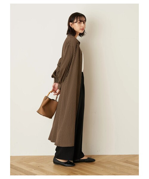 earth music&ecology(アースミュージックアンドエコロジー)の「フラワードットシャツワンピース(ワンピース/ドレス・ブラック/ブラウン/グリーン・F)」の8枚目の写真