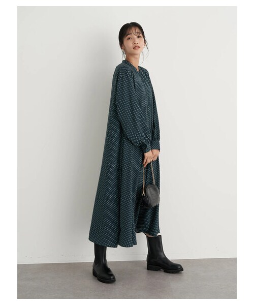 earth music&ecology(アースミュージックアンドエコロジー)の「フラワードットシャツワンピース(ワンピース/ドレス・ブラック/ブラウン/グリーン・F)」の12枚目の写真