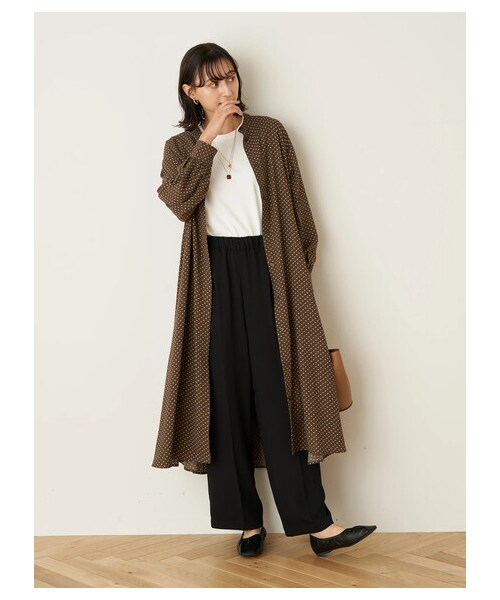 earth music&ecology(アースミュージックアンドエコロジー)の「フラワードットシャツワンピース(ワンピース/ドレス・ブラック/ブラウン/グリーン・F)」の1枚目の写真