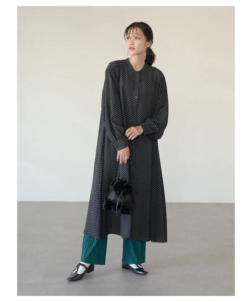 earth music&ecology(アースミュージックアンドエコロジー)の「フラワードットシャツワンピース(ワンピース/ドレス・ブラック/ブラウン/グリーン・F)」の16枚目の写真