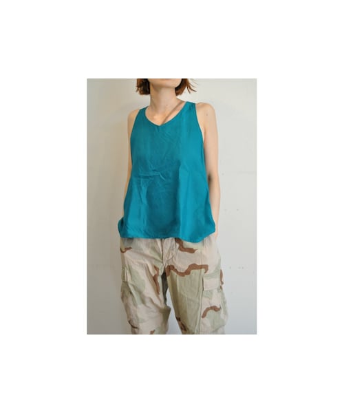 hippiness（ヒッピネス）の「キュプラ2wayタンクトップ（タンクトップ・レディース・レッド/グリーン/イエロー/ブラック/ブラウン・one）」の4枚目の写真