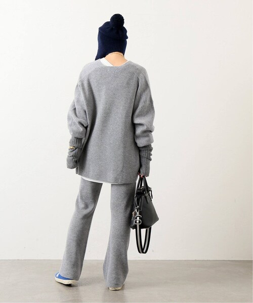 AP STUDIO（エーピーストゥディオ）の「SCENTOF MATIS Vネックプル