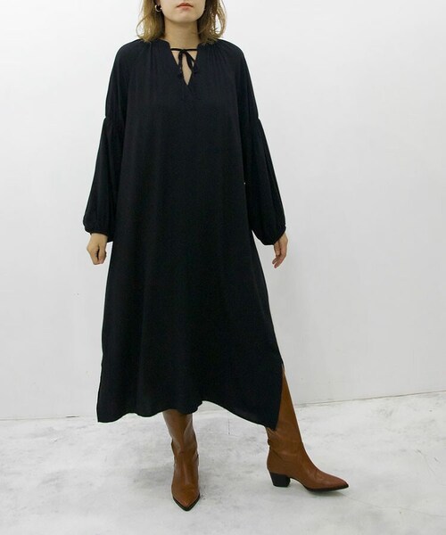 Sheson（シーズン）の「イージーケアレーヨンシャーリングスリーブワンピース（シャツワンピース・レディース・ホワイト/グリーン/ブラック・F）」の2枚目の写真