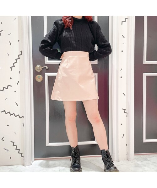 lilLilly（リルリリー）の「レザークロコミニスカート（スカート・レディース・PINK(S)/PINK(M)/BLACK(S)/BLACK(M)）」の11枚目の写真