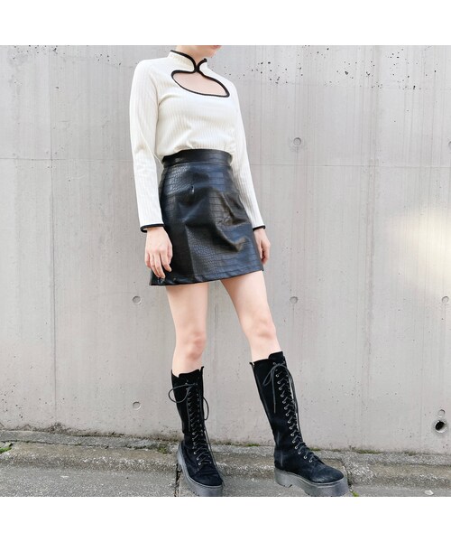 lilLilly（リルリリー）の「レザークロコミニスカート（スカート・レディース・PINK(S)/PINK(M)/BLACK(S)/BLACK(M)）」の5枚目の写真