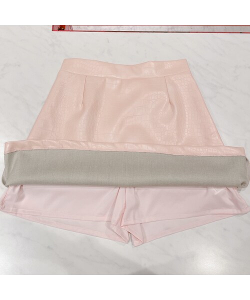 lilLilly（リルリリー）の「レザークロコミニスカート（スカート・レディース・PINK(S)/PINK(M)/BLACK(S)/BLACK(M)）」の19枚目の写真