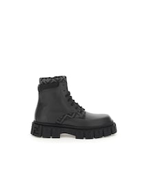 FENDI（フェンディ）の「21FW 펜디 레더 레이스업 부츠 7U1458 F1DV5（その他）」