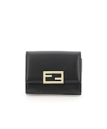 FENDI（フェンディ）の「21FW 펜디 레더 마이크로 지갑 8M0395 F0KUR（その他）」