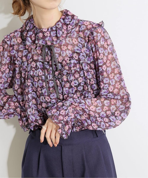 IENA(イエナ)の「IENA LA BOUCLE 楊柳プリントフリルブラウス