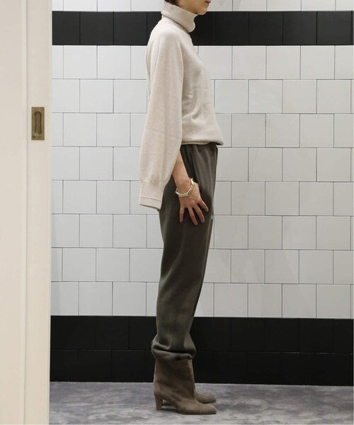 MUSE de Deuxieme classe(ミューズデドゥーズィエムクラス)の「【NEBULONI E./ネブロー二】 スエードショートブーツ(その他・ベージュ/35/36/37/38/39)」の6枚目の写真