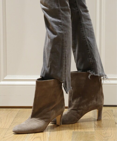 MUSE de Deuxieme classe(ミューズデドゥーズィエムクラス)の「【NEBULONI E./ネブロー二】 スエードショートブーツ(その他・ベージュ/35/36/37/38/39)」の2枚目の写真